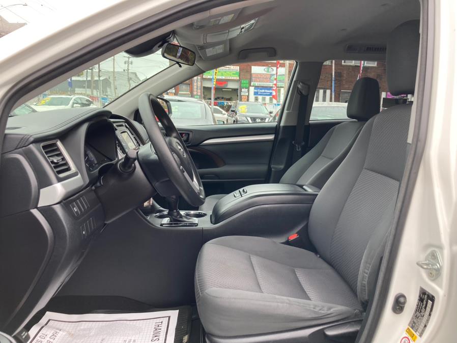 Used Toyota Highlander LE 2018 | Affordable Motors Inc. Bridgeport, Connecticut Used Toyota Highlander LE 2018 | Affordable Motors Inc. Bridgeport, Connecticut