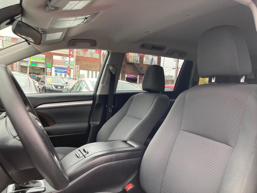 Used Toyota Highlander LE 2018 | Affordable Motors Inc. Bridgeport, Connecticut Used Toyota Highlander LE 2018 | Affordable Motors Inc. Bridgeport, Connecticut