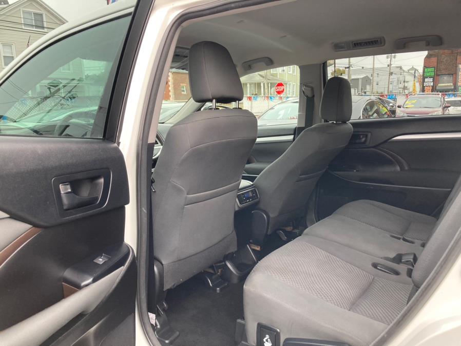 Used Toyota Highlander LE 2018 | Affordable Motors Inc. Bridgeport, Connecticut Used Toyota Highlander LE 2018 | Affordable Motors Inc. Bridgeport, Connecticut
