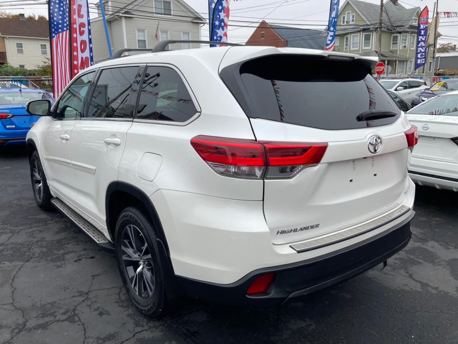 Used Toyota Highlander LE 2018 | Affordable Motors Inc. Bridgeport, Connecticut Used Toyota Highlander LE 2018 | Affordable Motors Inc. Bridgeport, Connecticut