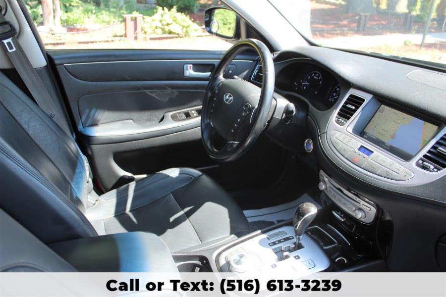 2013 Hyundai Genesis 4dr Sdn V6 3.8L, available for sale in Great Neck, New York | Great Neck Car Buyers & Sellers. Great Neck, New York 2013 Hyundai Genesis 4dr Sdn V6 3.8L, available for sale in Great Neck, New York | Great Neck Car Buyers & Sellers. Great Neck, New York