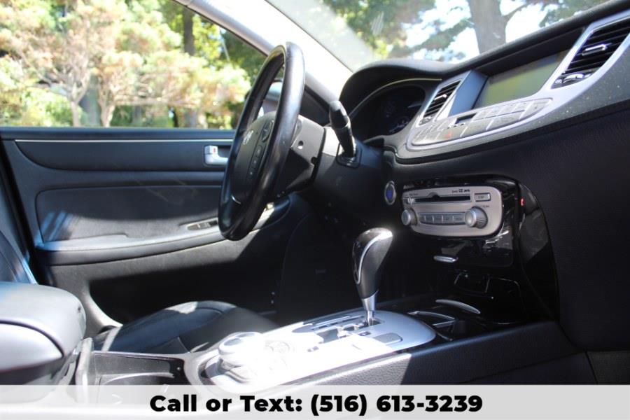 2013 Hyundai Genesis 4dr Sdn V6 3.8L, available for sale in Great Neck, New York | Great Neck Car Buyers & Sellers. Great Neck, New York 2013 Hyundai Genesis 4dr Sdn V6 3.8L, available for sale in Great Neck, New York | Great Neck Car Buyers & Sellers. Great Neck, New York