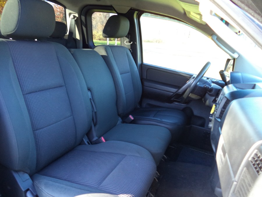 2009 Nissan Titan KING CAB SE 4X4, available for sale in Berlin, Connecticut | International Motorcars llc. Berlin, Connecticut 2009 Nissan Titan KING CAB SE 4X4, available for sale in Berlin, Connecticut | International Motorcars llc. Berlin, Connecticut