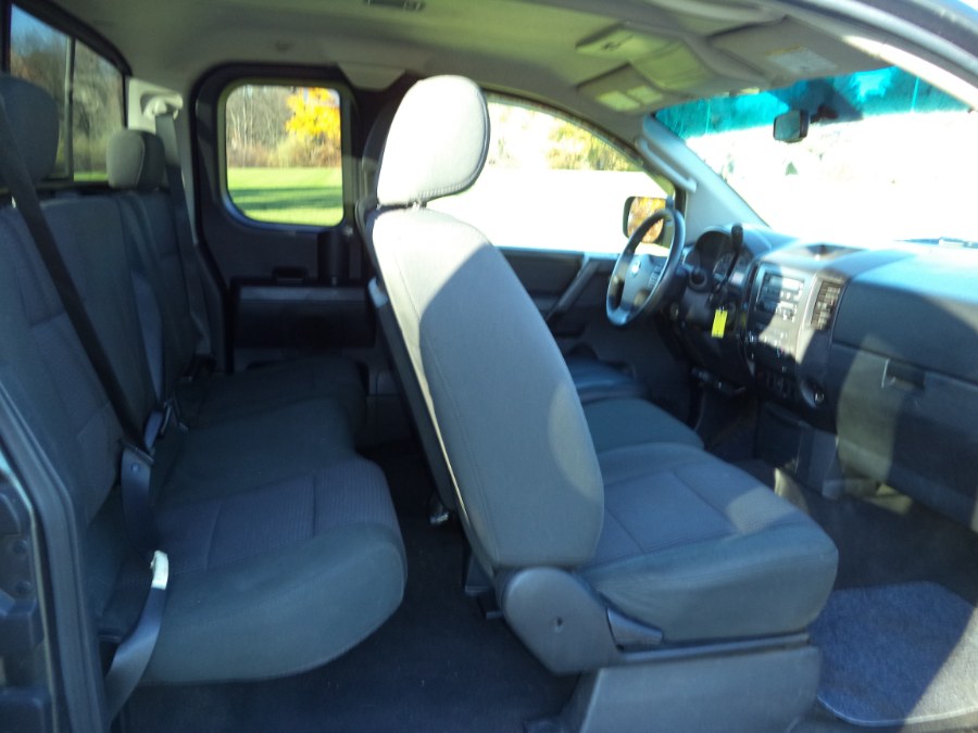 2009 Nissan Titan KING CAB SE 4X4, available for sale in Berlin, Connecticut | International Motorcars llc. Berlin, Connecticut 2009 Nissan Titan KING CAB SE 4X4, available for sale in Berlin, Connecticut | International Motorcars llc. Berlin, Connecticut
