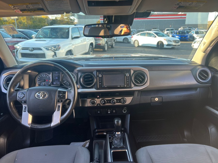 Used Toyota Tacoma SR5 Double Cab 5'' Bed V6 4x4 AT (Natl) 2018 | Inman Motors Sales. Medford, Massachusetts Used Toyota Tacoma SR5 Double Cab 5'' Bed V6 4x4 AT (Natl) 2018 | Inman Motors Sales. Medford, Massachusetts
