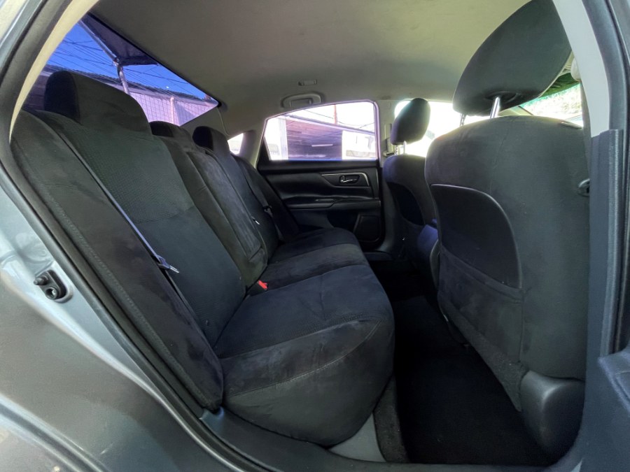 Used Nissan Altima 4dr Sdn I4 2.5 S 2015 | Green Light Auto. Corona, California Used Nissan Altima 4dr Sdn I4 2.5 S 2015 | Green Light Auto. Corona, California