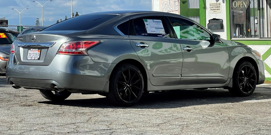 Used Nissan Altima 4dr Sdn I4 2.5 S 2015 | Green Light Auto. Corona, California Used Nissan Altima 4dr Sdn I4 2.5 S 2015 | Green Light Auto. Corona, California