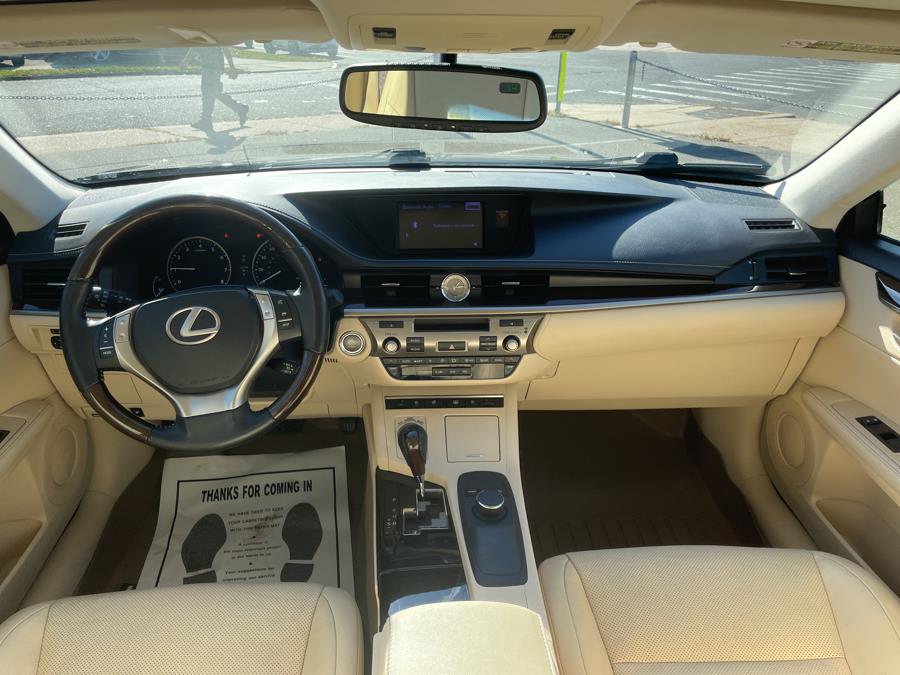 2013 Lexus ES 350 4dr Sdn, available for sale in Hartford, Connecticut | Lex Autos LLC. Hartford, Connecticut 2013 Lexus ES 350 4dr Sdn, available for sale in Hartford, Connecticut | Lex Autos LLC. Hartford, Connecticut