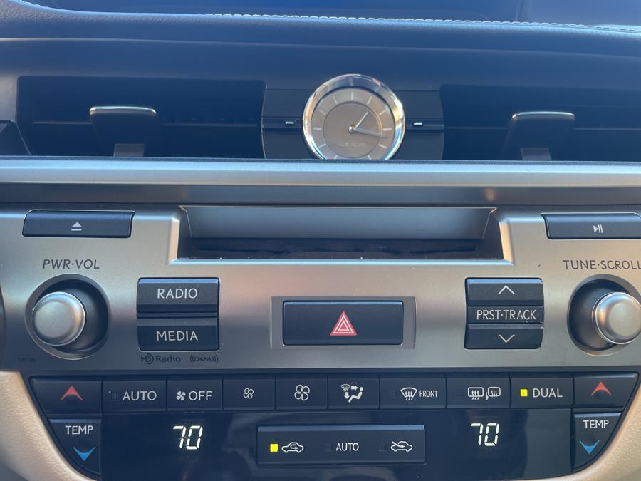 2013 Lexus ES 350 4dr Sdn, available for sale in Hartford, Connecticut | Lex Autos LLC. Hartford, Connecticut 2013 Lexus ES 350 4dr Sdn, available for sale in Hartford, Connecticut | Lex Autos LLC. Hartford, Connecticut