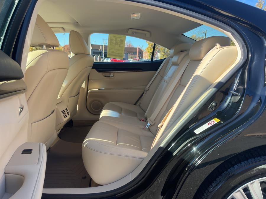 2013 Lexus ES 350 4dr Sdn, available for sale in Hartford, Connecticut | Lex Autos LLC. Hartford, Connecticut 2013 Lexus ES 350 4dr Sdn, available for sale in Hartford, Connecticut | Lex Autos LLC. Hartford, Connecticut