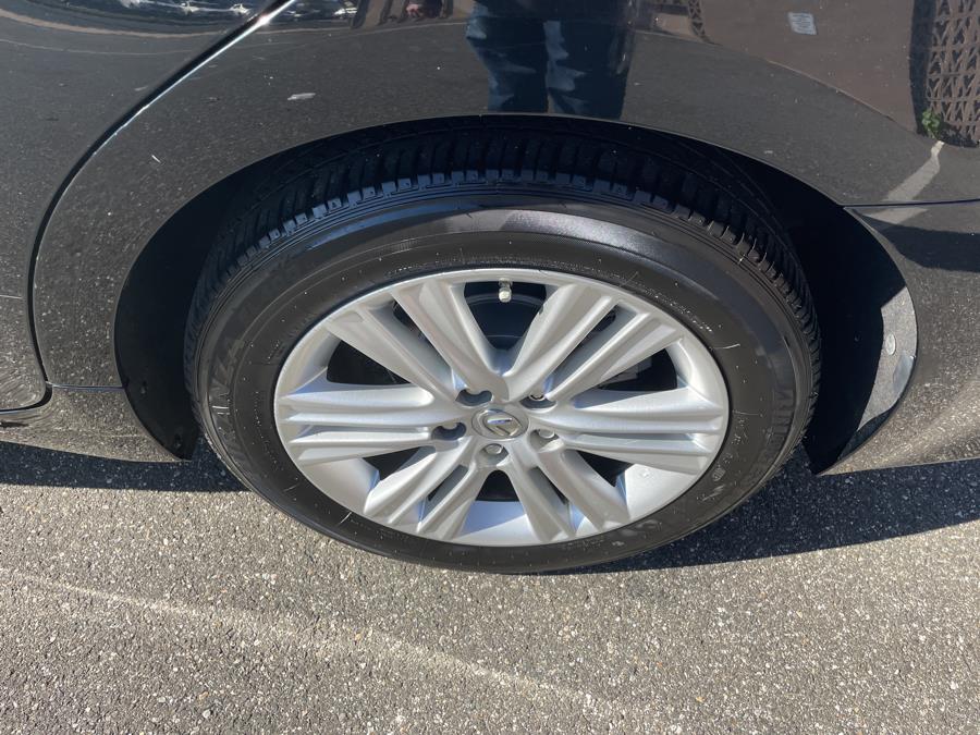 2013 Lexus ES 350 4dr Sdn, available for sale in Hartford, Connecticut | Lex Autos LLC. Hartford, Connecticut 2013 Lexus ES 350 4dr Sdn, available for sale in Hartford, Connecticut | Lex Autos LLC. Hartford, Connecticut
