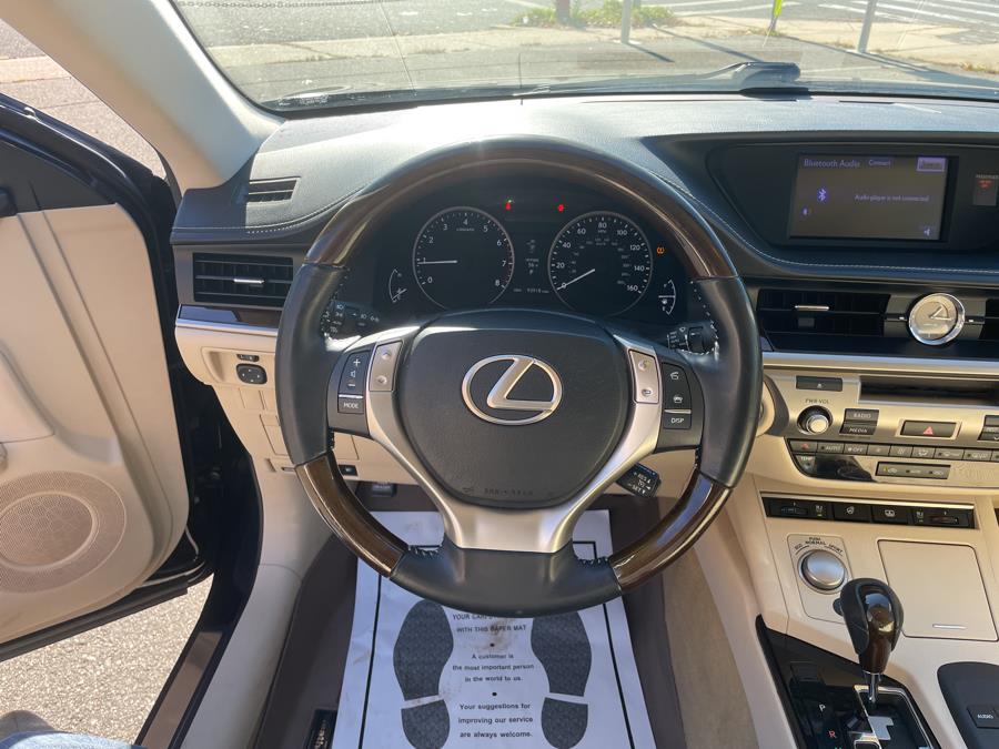 2013 Lexus ES 350 4dr Sdn, available for sale in Hartford, Connecticut | Lex Autos LLC. Hartford, Connecticut 2013 Lexus ES 350 4dr Sdn, available for sale in Hartford, Connecticut | Lex Autos LLC. Hartford, Connecticut