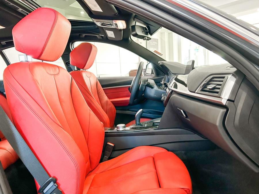 Used BMW 3 Series 330i xDrive Sedan 2018 | Luxury Motor Club. Franklin Square, New York Used BMW 3 Series 330i xDrive Sedan 2018 | Luxury Motor Club. Franklin Square, New York