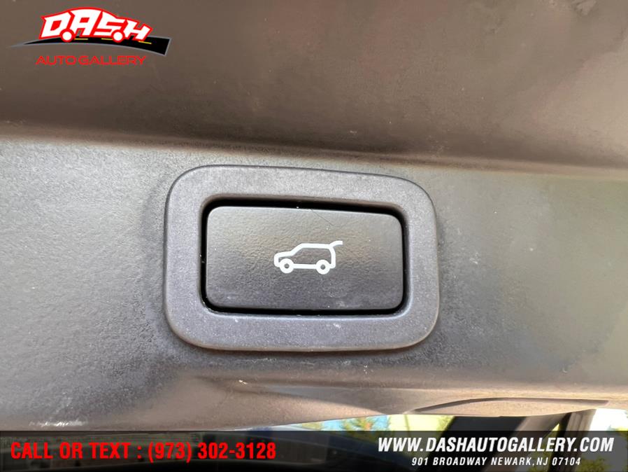2016 Land Rover Range Rover Sport 4WD 4dr V6 HSE, available for sale in Newark, New Jersey | Dash Auto Gallery Inc.. Newark, New Jersey 2016 Land Rover Range Rover Sport 4WD 4dr V6 HSE, available for sale in Newark, New Jersey | Dash Auto Gallery Inc.. Newark, New Jersey