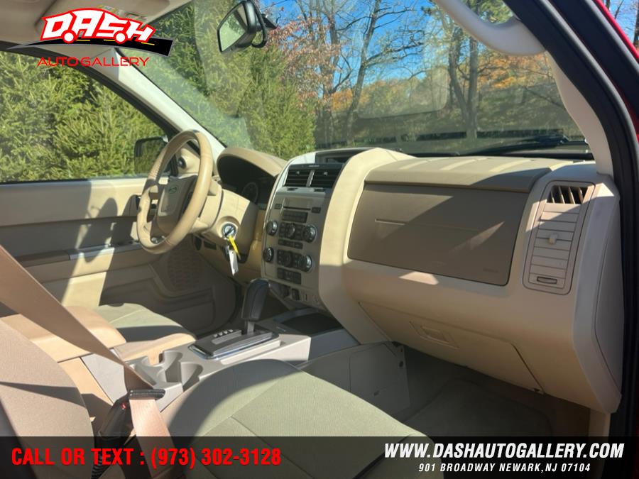 2012 Ford Escape FWD 4dr XLT, available for sale in Newark, New Jersey | Dash Auto Gallery Inc.. Newark, New Jersey 2012 Ford Escape FWD 4dr XLT, available for sale in Newark, New Jersey | Dash Auto Gallery Inc.. Newark, New Jersey