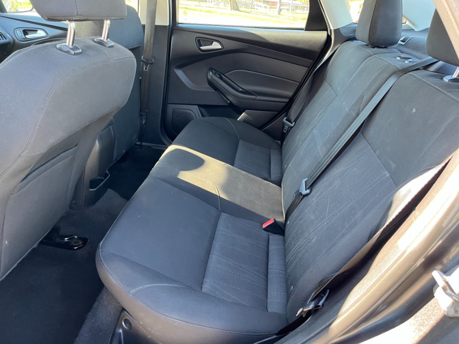 2015 Ford Focus 4dr Sdn SE, available for sale in Lyndhurst, New Jersey | Cars With Deals. Lyndhurst, New Jersey 2015 Ford Focus 4dr Sdn SE, available for sale in Lyndhurst, New Jersey | Cars With Deals. Lyndhurst, New Jersey