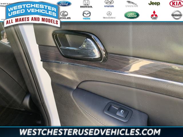 Used Jeep Grand Cherokee Overland 2019 | Westchester Used Vehicles. White Plains, New York Used Jeep Grand Cherokee Overland 2019 | Westchester Used Vehicles. White Plains, New York