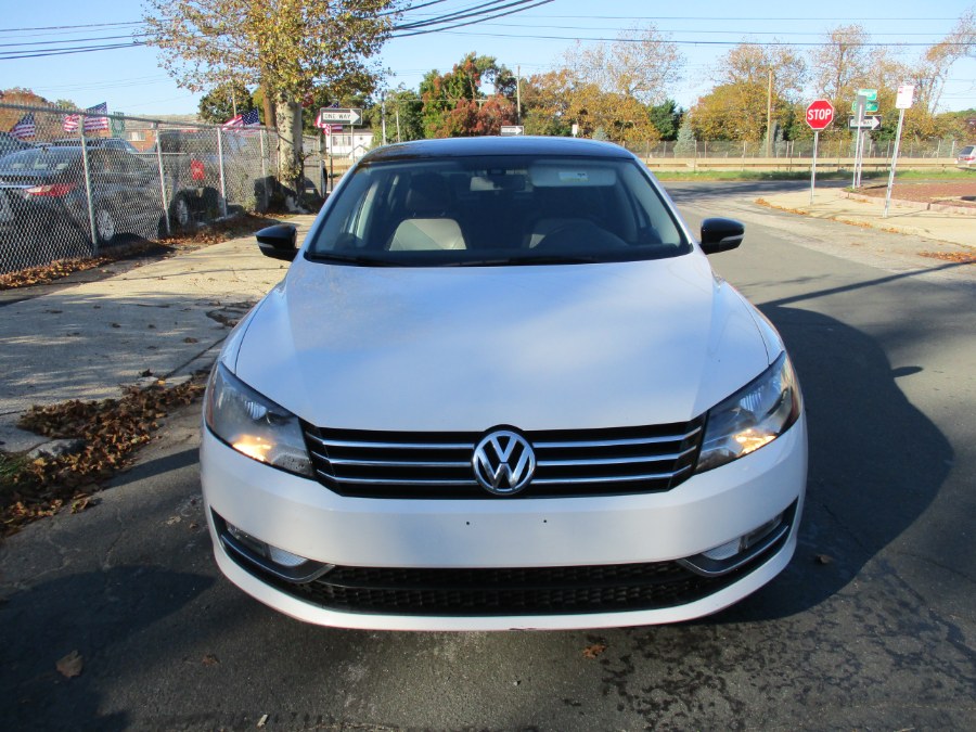 2015 Volkswagen Passat 4dr Sdn 1.8T Auto SE w/Sunroof & Nav, available for sale in West Babylon, New York | New Gen Auto Group. West Babylon, New York 2015 Volkswagen Passat 4dr Sdn 1.8T Auto SE w/Sunroof & Nav, available for sale in West Babylon, New York | New Gen Auto Group. West Babylon, New York