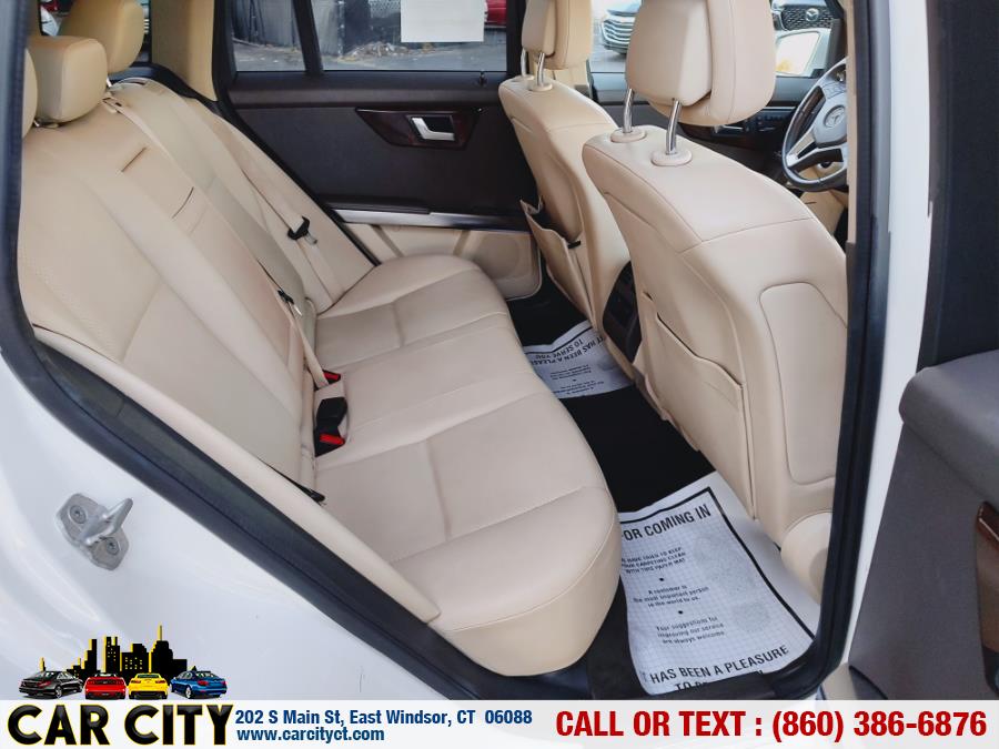 2013 Mercedes-Benz GLK-Class 4MATIC 4dr GLK350, available for sale in East Windsor, Connecticut | Car City LLC. East Windsor, Connecticut 2013 Mercedes-Benz GLK-Class 4MATIC 4dr GLK350, available for sale in East Windsor, Connecticut | Car City LLC. East Windsor, Connecticut