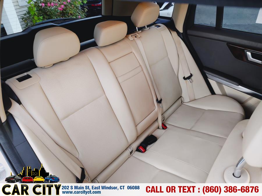 2013 Mercedes-Benz GLK-Class 4MATIC 4dr GLK350, available for sale in East Windsor, Connecticut | Car City LLC. East Windsor, Connecticut 2013 Mercedes-Benz GLK-Class 4MATIC 4dr GLK350, available for sale in East Windsor, Connecticut | Car City LLC. East Windsor, Connecticut