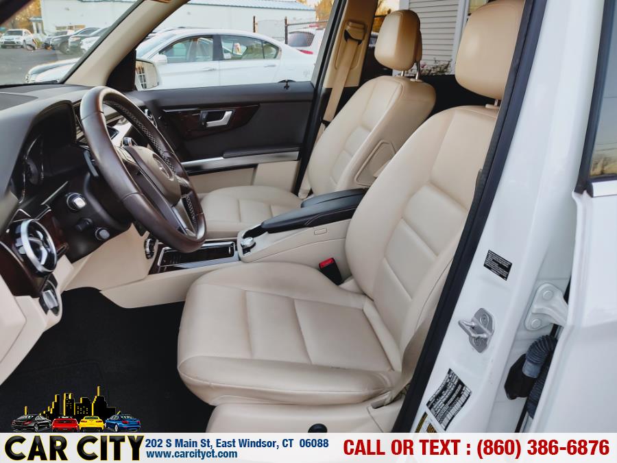 2013 Mercedes-Benz GLK-Class 4MATIC 4dr GLK350, available for sale in East Windsor, Connecticut | Car City LLC. East Windsor, Connecticut 2013 Mercedes-Benz GLK-Class 4MATIC 4dr GLK350, available for sale in East Windsor, Connecticut | Car City LLC. East Windsor, Connecticut
