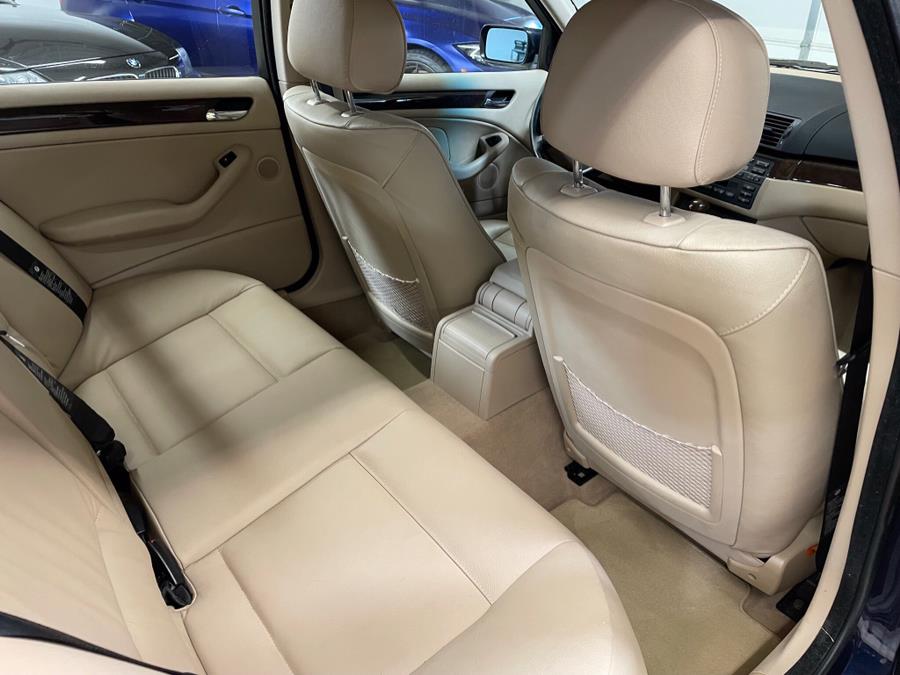 2003 BMW 3 Series 325xi 4dr Sdn AWD, available for sale in Prospect, Connecticut | M Sport Motorwerx. Prospect, Connecticut 2003 BMW 3 Series 325xi 4dr Sdn AWD, available for sale in Prospect, Connecticut | M Sport Motorwerx. Prospect, Connecticut