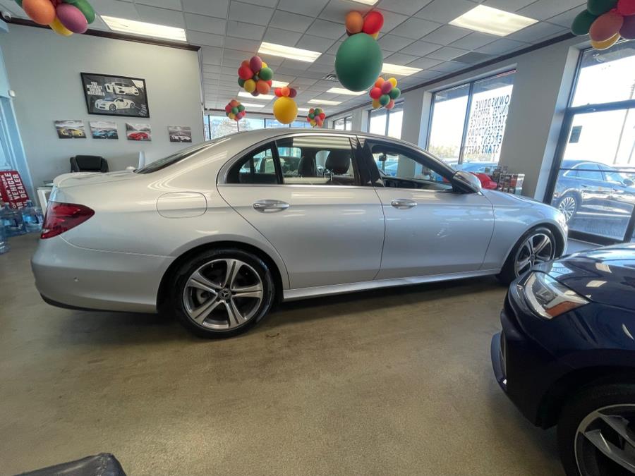 Used Mercedes-Benz E-Class E 300 RWD Sedan 2018 | 5 Towns Drive. Inwood, New York Used Mercedes-Benz E-Class E 300 RWD Sedan 2018 | 5 Towns Drive. Inwood, New York