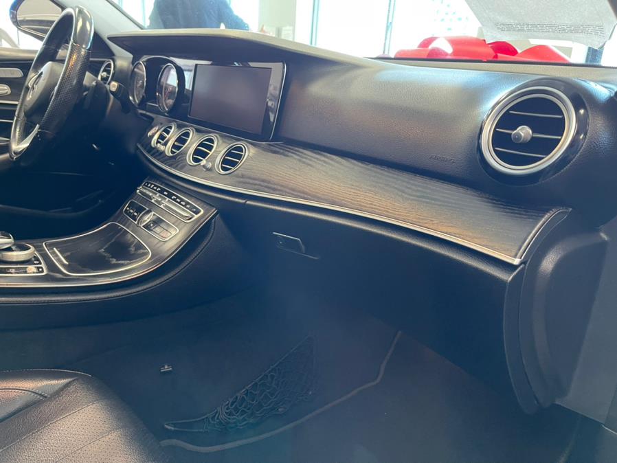 Used Mercedes-Benz E-Class E 300 RWD Sedan 2018 | 5 Towns Drive. Inwood, New York Used Mercedes-Benz E-Class E 300 RWD Sedan 2018 | 5 Towns Drive. Inwood, New York