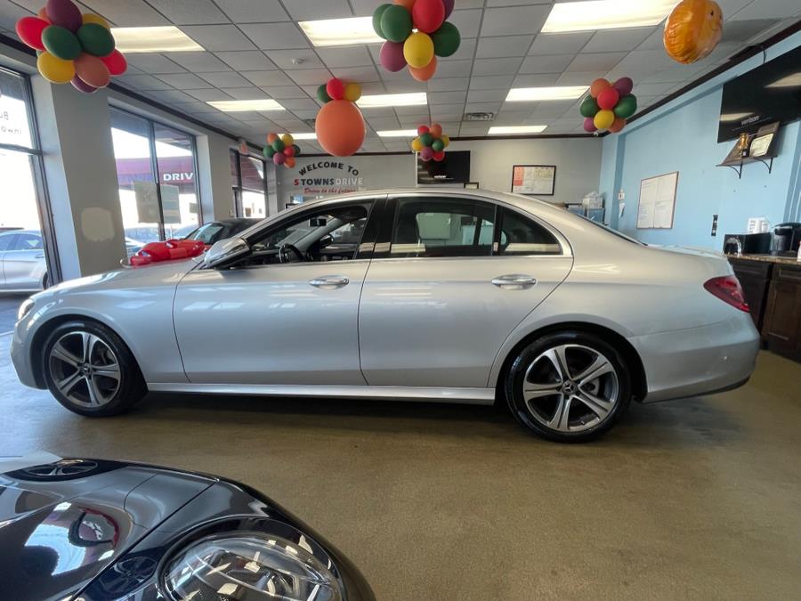 Used Mercedes-Benz E-Class E 300 RWD Sedan 2018 | 5 Towns Drive. Inwood, New York Used Mercedes-Benz E-Class E 300 RWD Sedan 2018 | 5 Towns Drive. Inwood, New York