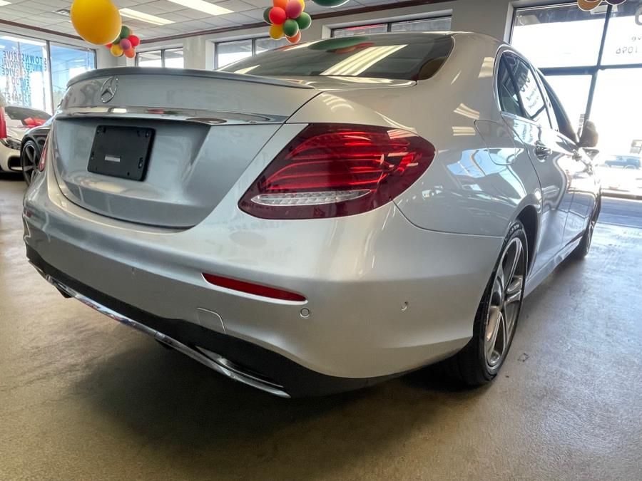 Used Mercedes-Benz E-Class E 300 RWD Sedan 2018 | 5 Towns Drive. Inwood, New York Used Mercedes-Benz E-Class E 300 RWD Sedan 2018 | 5 Towns Drive. Inwood, New York