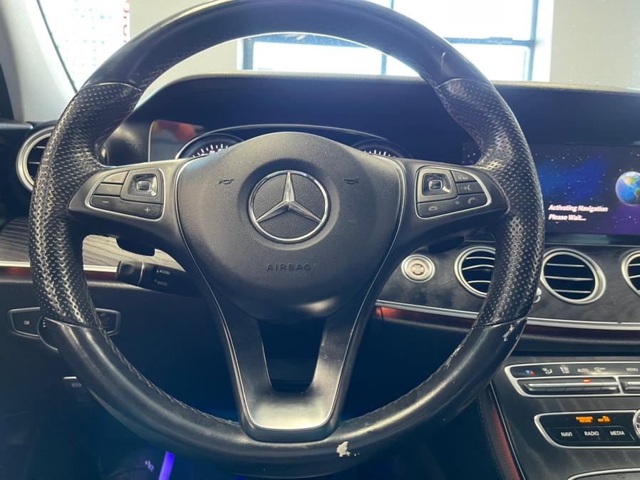 Used Mercedes-Benz E-Class E 300 RWD Sedan 2018 | 5 Towns Drive. Inwood, New York Used Mercedes-Benz E-Class E 300 RWD Sedan 2018 | 5 Towns Drive. Inwood, New York