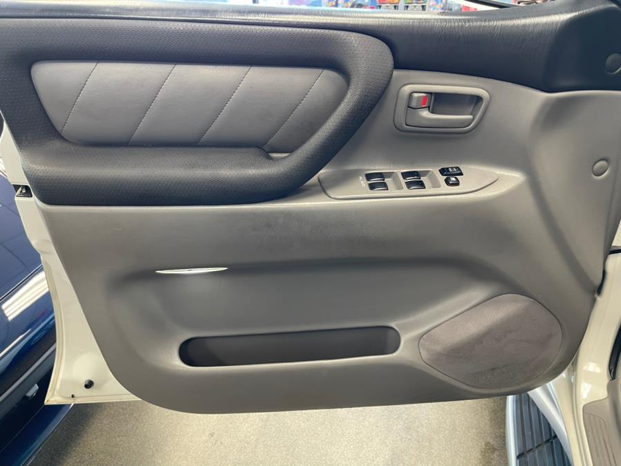 2005 Toyota Land Cruiser 4dr 4WD, available for sale in Inwood, New York | 5 Towns Drive. Inwood, New York 2005 Toyota Land Cruiser 4dr 4WD, available for sale in Inwood, New York | 5 Towns Drive. Inwood, New York