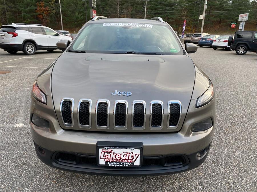 Used Jeep Cherokee Latitude 4x4 4dr SUV 2017 | Lake City Exports Inc. Auburn, Maine Used Jeep Cherokee Latitude 4x4 4dr SUV 2017 | Lake City Exports Inc. Auburn, Maine