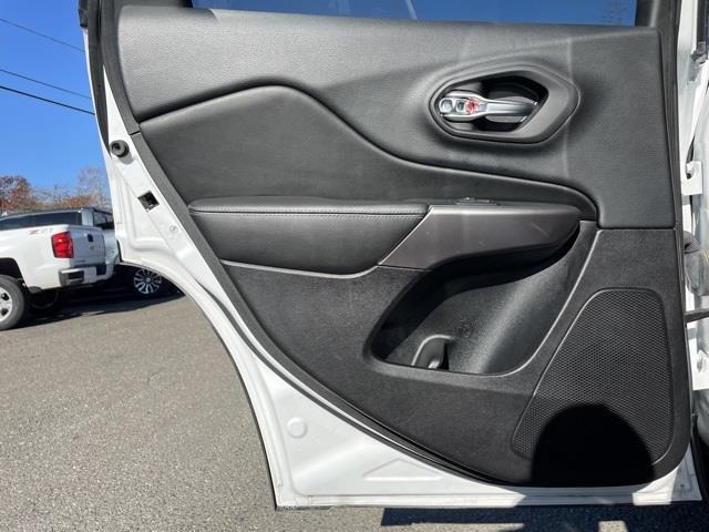 Used Jeep Cherokee Latitude Plus 2019 | Blasius Federal Road. Brookfield, Connecticut Used Jeep Cherokee Latitude Plus 2019 | Blasius Federal Road. Brookfield, Connecticut