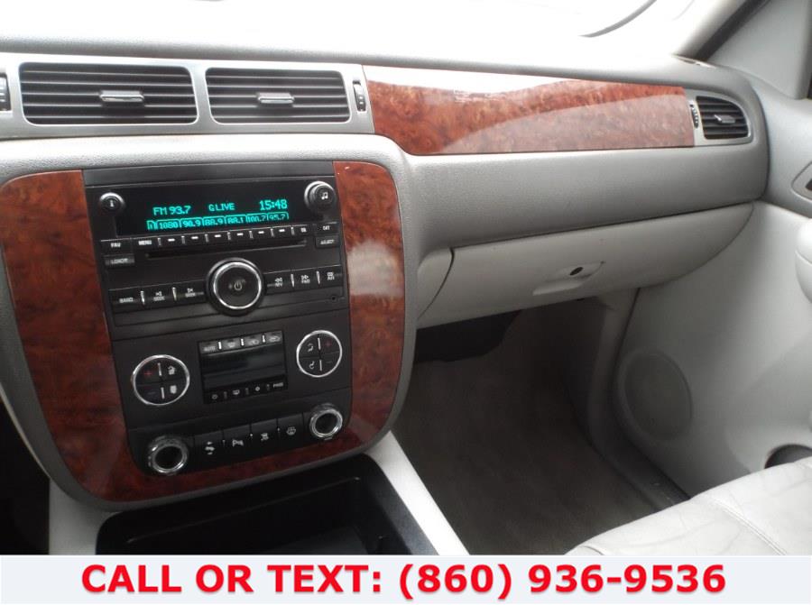 2007 Chevrolet Avalanche 4WD Crew Cab 130" LS, available for sale in Hartford, Connecticut | Lee Motors Sales Inc. Hartford, Connecticut 2007 Chevrolet Avalanche 4WD Crew Cab 130" LS, available for sale in Hartford, Connecticut | Lee Motors Sales Inc. Hartford, Connecticut
