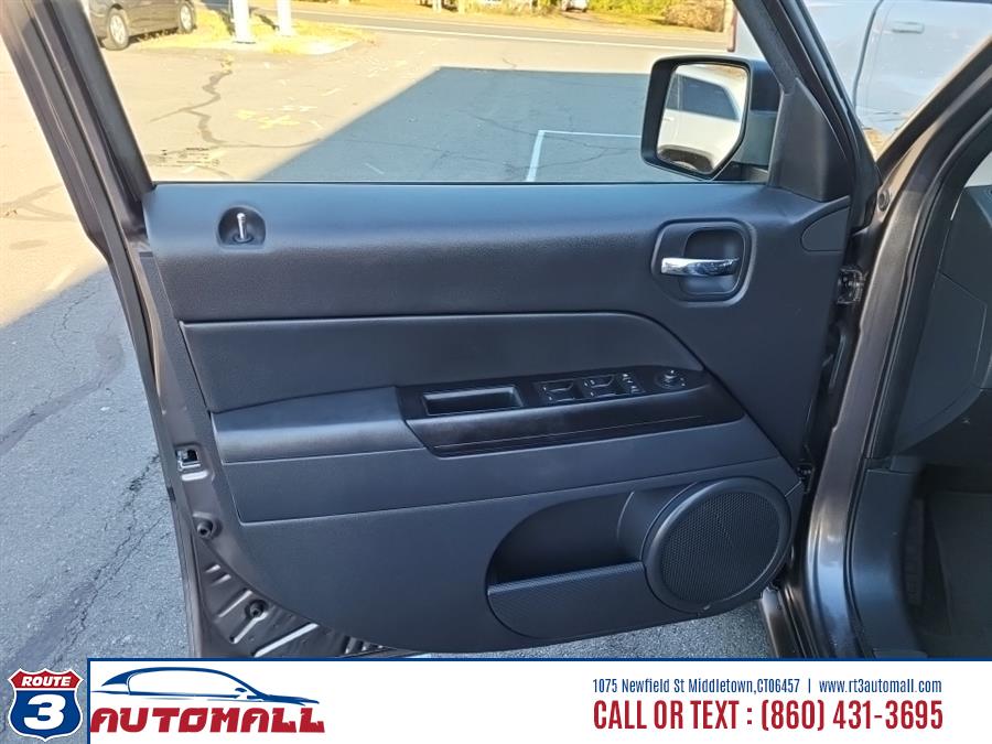 2015 Jeep Patriot 4WD 4dr High Altitude Edition, available for sale in Middletown, Connecticut | RT 3 AUTO MALL LLC. Middletown, Connecticut 2015 Jeep Patriot 4WD 4dr High Altitude Edition, available for sale in Middletown, Connecticut | RT 3 AUTO MALL LLC. Middletown, Connecticut
