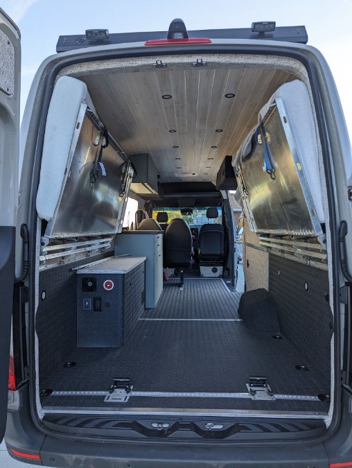 Used Mercedes-Benz Sprinter Cargo Van 3500 High Roof V6 170" Extended RWD 2022 | Geneva Motor Cars. Darien, Wisconsin Used Mercedes-Benz Sprinter Cargo Van 3500 High Roof V6 170" Extended RWD 2022 | Geneva Motor Cars. Darien, Wisconsin