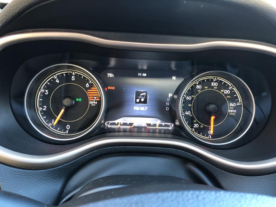 2016 Jeep Cherokee 4WD 4dr Limited, available for sale in Waterbury, Connecticut | National Auto Brokers, Inc.. Waterbury, Connecticut 2016 Jeep Cherokee 4WD 4dr Limited, available for sale in Waterbury, Connecticut | National Auto Brokers, Inc.. Waterbury, Connecticut