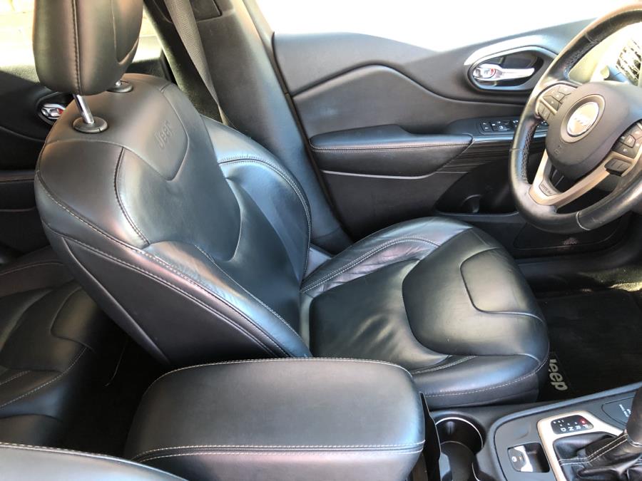 2016 Jeep Cherokee 4WD 4dr Limited, available for sale in Waterbury, Connecticut | National Auto Brokers, Inc.. Waterbury, Connecticut 2016 Jeep Cherokee 4WD 4dr Limited, available for sale in Waterbury, Connecticut | National Auto Brokers, Inc.. Waterbury, Connecticut