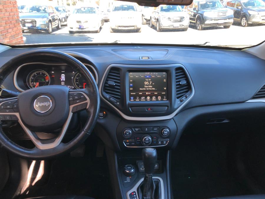 2016 Jeep Cherokee 4WD 4dr Limited, available for sale in Waterbury, Connecticut | National Auto Brokers, Inc.. Waterbury, Connecticut 2016 Jeep Cherokee 4WD 4dr Limited, available for sale in Waterbury, Connecticut | National Auto Brokers, Inc.. Waterbury, Connecticut