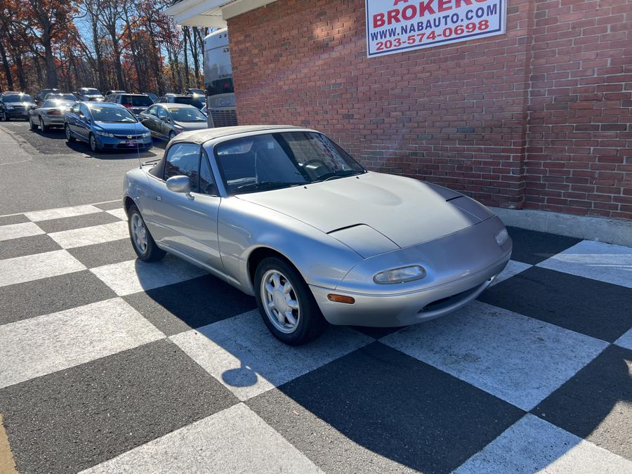 1990 Mazda MX-5 Miata 2dr Coupe Convertible, available for sale in Waterbury, Connecticut | National Auto Brokers, Inc.. Waterbury, Connecticut