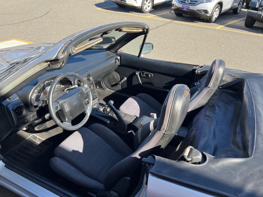 1990 Mazda MX-5 Miata 2dr Coupe Convertible, available for sale in Waterbury, Connecticut | National Auto Brokers, Inc.. Waterbury, Connecticut 1990 Mazda MX-5 Miata 2dr Coupe Convertible, available for sale in Waterbury, Connecticut | National Auto Brokers, Inc.. Waterbury, Connecticut