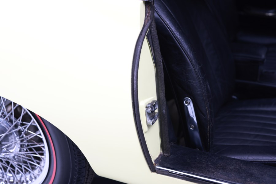 1965 Jaguar XKE 4.2, available for sale in North Salem, New York | Meccanic Shop North Inc. North Salem, New York 1965 Jaguar XKE 4.2, available for sale in North Salem, New York | Meccanic Shop North Inc. North Salem, New York