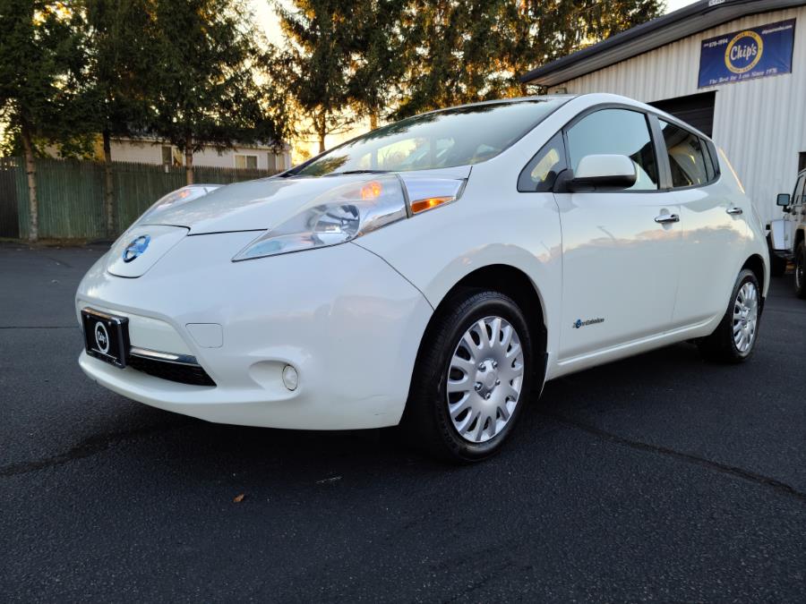 2015 Nissan LEAF 4dr HB SV *Ltd Avail*, available for sale in Milford, Connecticut | Chip's Auto Sales Inc. Milford, Connecticut