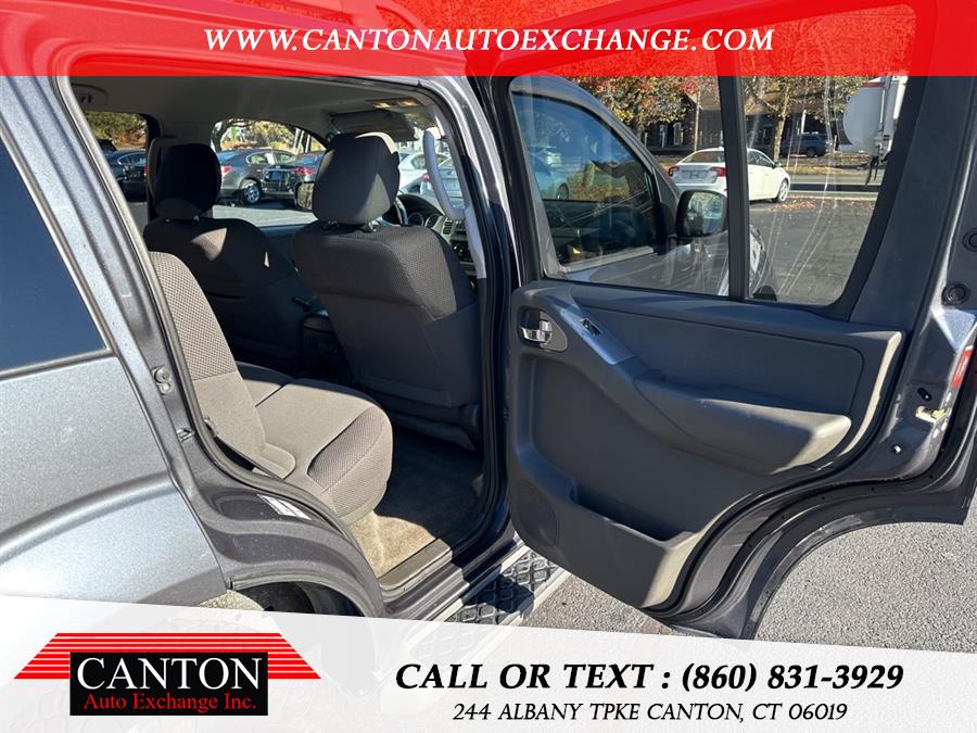 Used Nissan Pathfinder LE 2011 | Canton Auto Exchange. Canton, Connecticut Used Nissan Pathfinder LE 2011 | Canton Auto Exchange. Canton, Connecticut