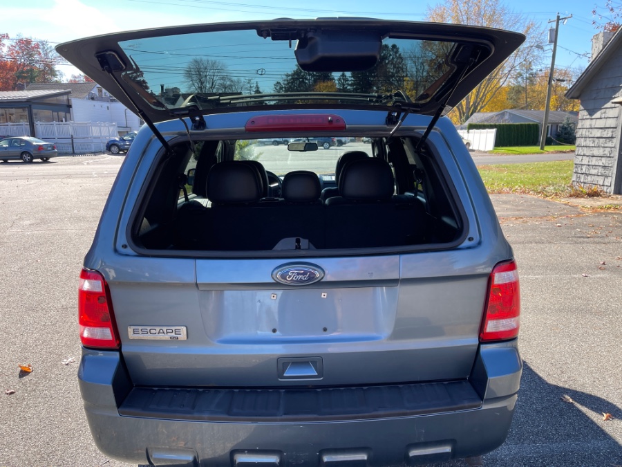Used Ford Escape FWD 4dr XLT 2011 | Farmington Auto Park LLC. Plainville, Connecticut Used Ford Escape FWD 4dr XLT 2011 | Farmington Auto Park LLC. Plainville, Connecticut