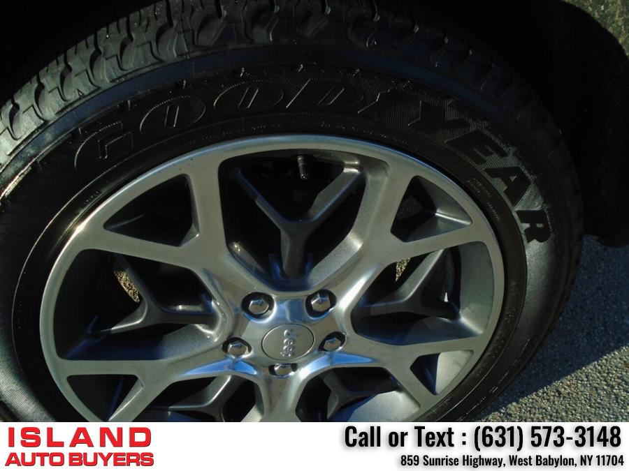 Used Jeep Grand Cherokee Overland 4x4 4dr SUV 2019 | Island Auto Buyers. West Babylon, New York Used Jeep Grand Cherokee Overland 4x4 4dr SUV 2019 | Island Auto Buyers. West Babylon, New York