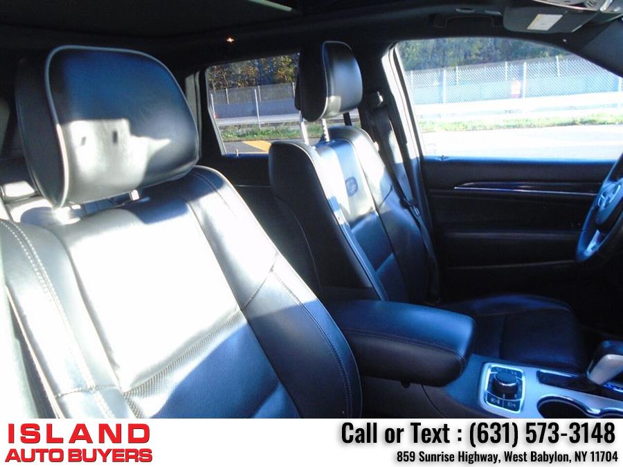 Used Jeep Grand Cherokee Overland 4x4 4dr SUV 2019 | Island Auto Buyers. West Babylon, New York Used Jeep Grand Cherokee Overland 4x4 4dr SUV 2019 | Island Auto Buyers. West Babylon, New York