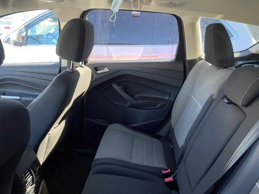 2013 Ford Escape 4WD 4dr SE, available for sale in Rosedale, New York | Sunrise Auto Sales. Rosedale, New York 2013 Ford Escape 4WD 4dr SE, available for sale in Rosedale, New York | Sunrise Auto Sales. Rosedale, New York