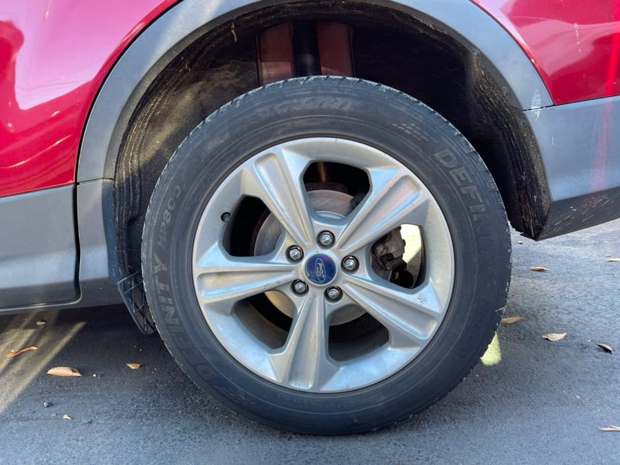 2013 Ford Escape 4WD 4dr SE, available for sale in Rosedale, New York | Sunrise Auto Sales. Rosedale, New York 2013 Ford Escape 4WD 4dr SE, available for sale in Rosedale, New York | Sunrise Auto Sales. Rosedale, New York